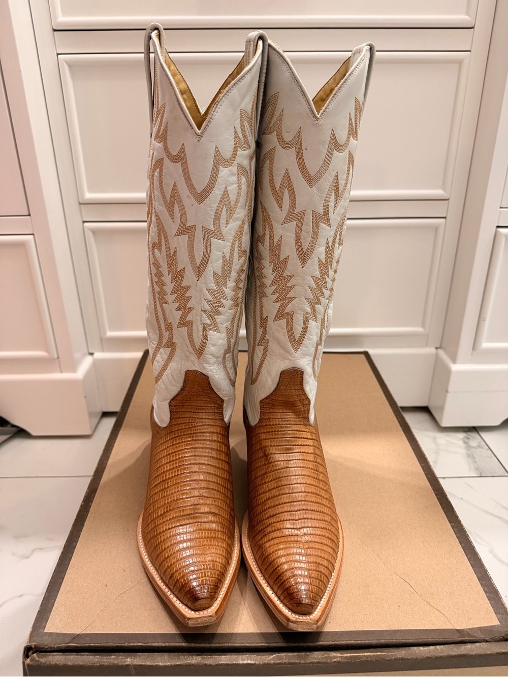 NIB Stetson Toni Exotic Lizard Boots size 9B - Picture 2 of 10